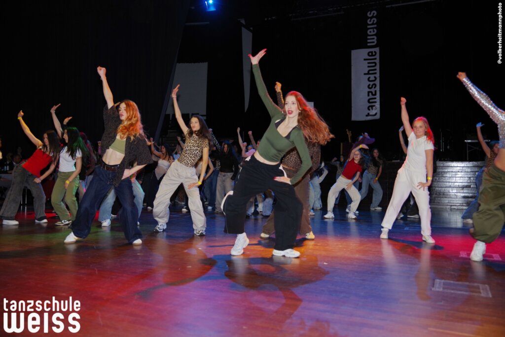 tsw Abschlussball Maerzb25 Show 040