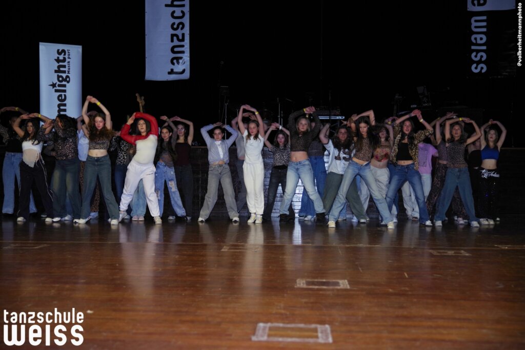 tsw Abschlussball Maerzb25 Show 050