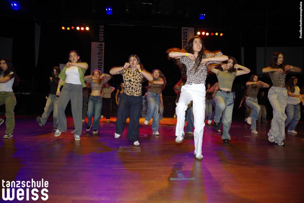 tsw Abschlussball Maerzb25 Show 076