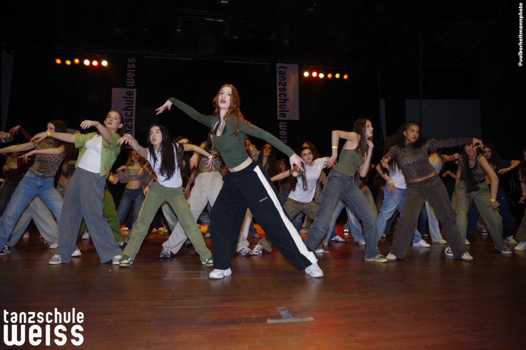 tsw Abschlussball Maerzb25 Show 082