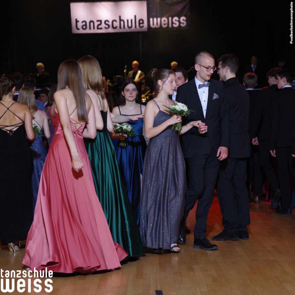 tsw 06 25 Ball 004