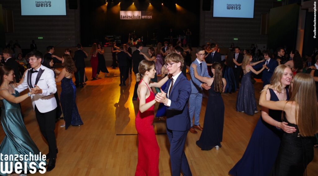 tsw 06 25 Ball 044
