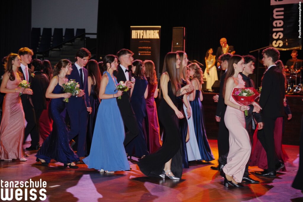 TSW Abschlussball 03 26 003 2